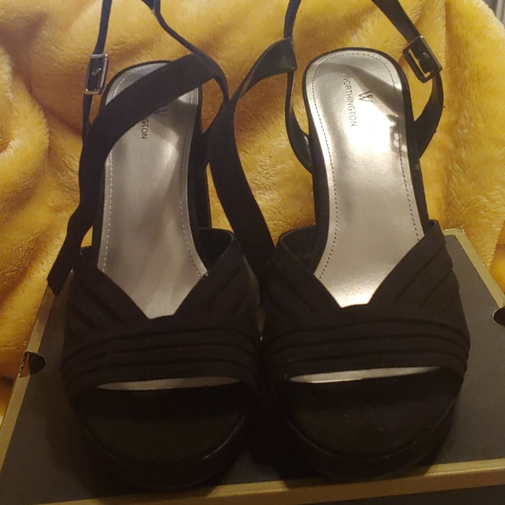 Shoes - Picture 3 of 3